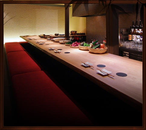 河原町・四条烏丸の夜ご飯、食事におばんざい、豆乳鍋、天ぷらを日本酒 